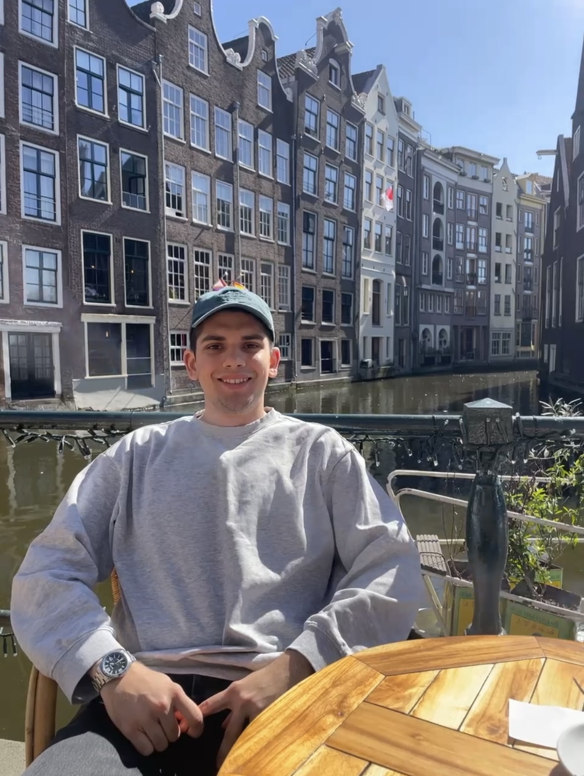 Üniversiteli Ders Veriyor Ahmet Emre Demir 