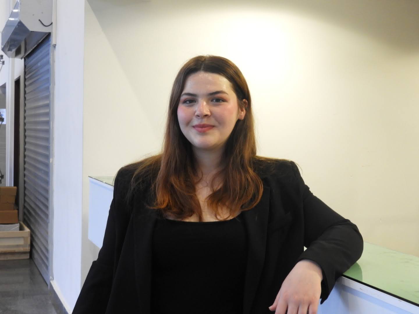 Üniversiteli Ders Veriyor Sedef Zehra Akkuş 