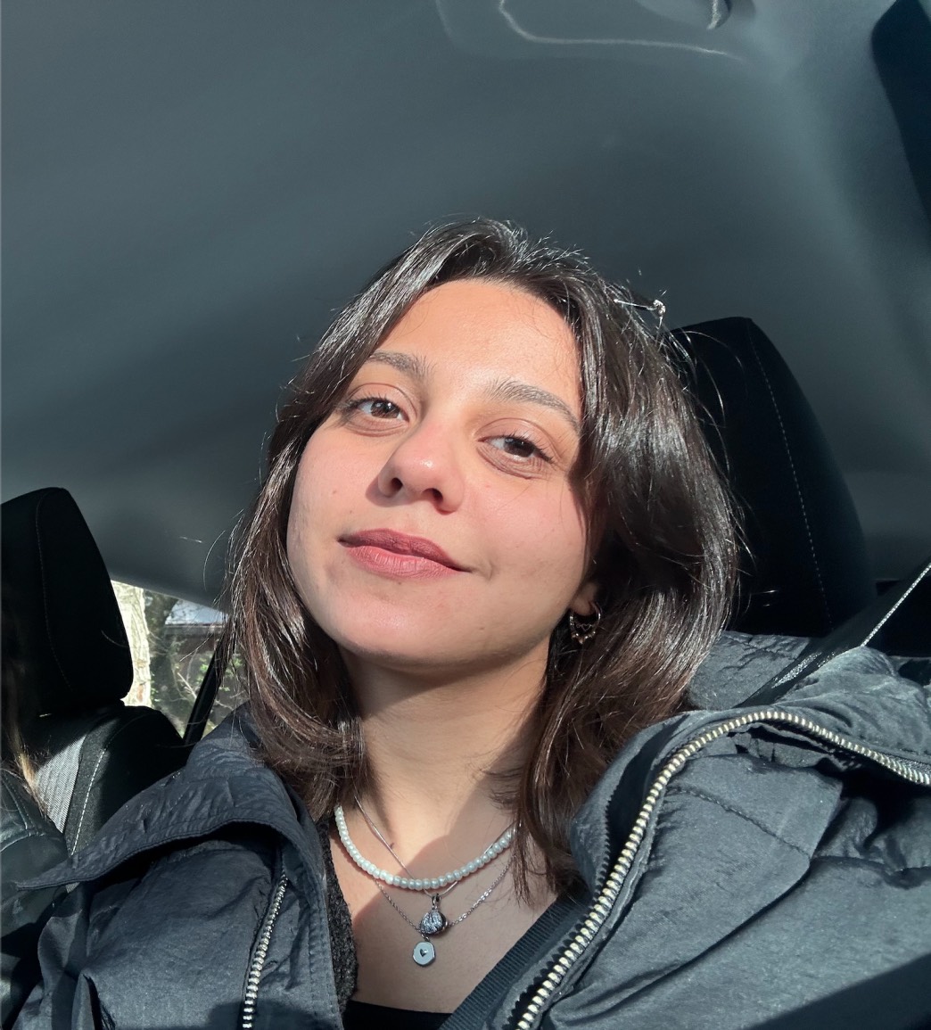 Üniversiteli Ders Veriyor Gülneva Temiz 