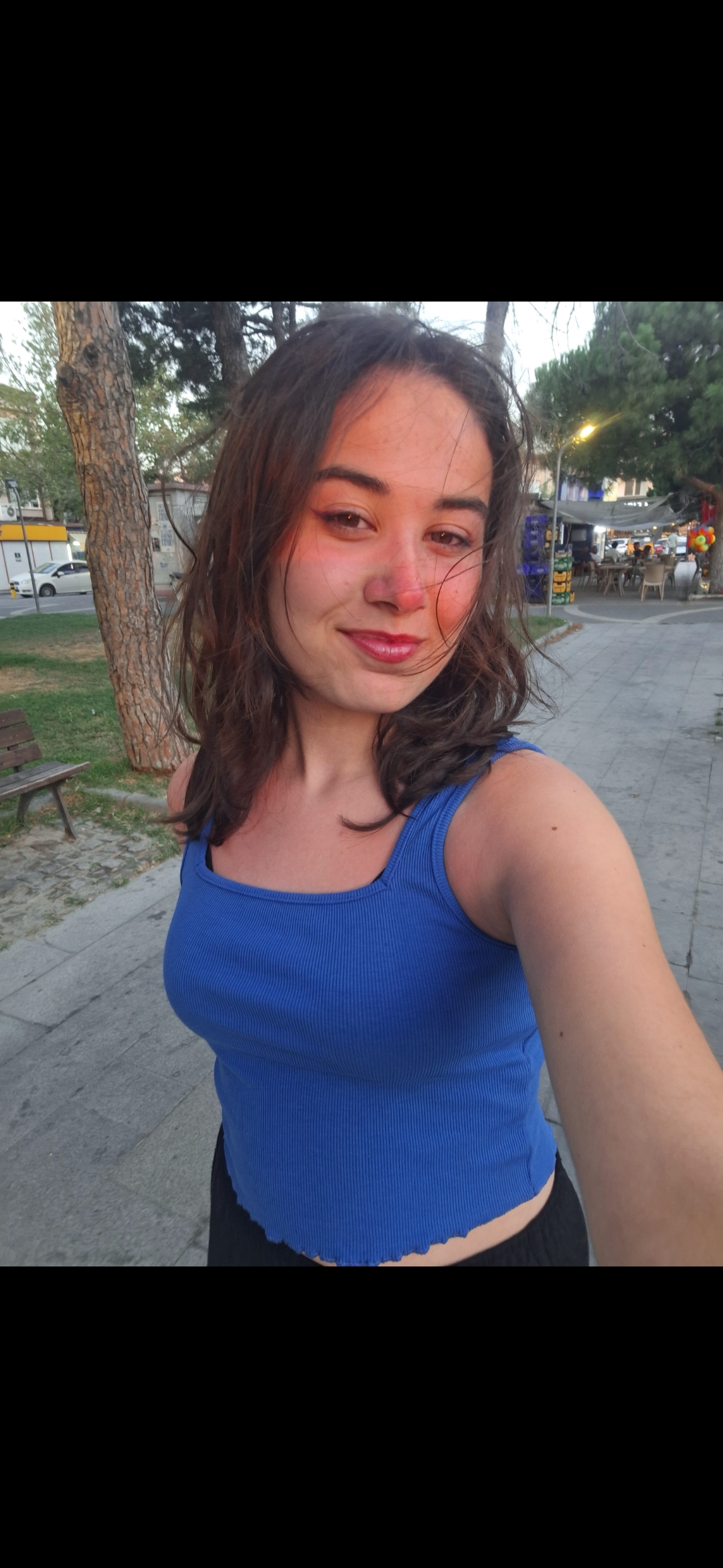 Üniversiteli Ders Veriyor Ayşenil Engez 