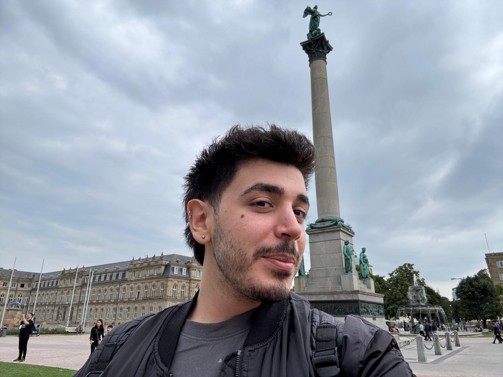 Üniversiteli Ders Veriyor mert ali korkmaz 