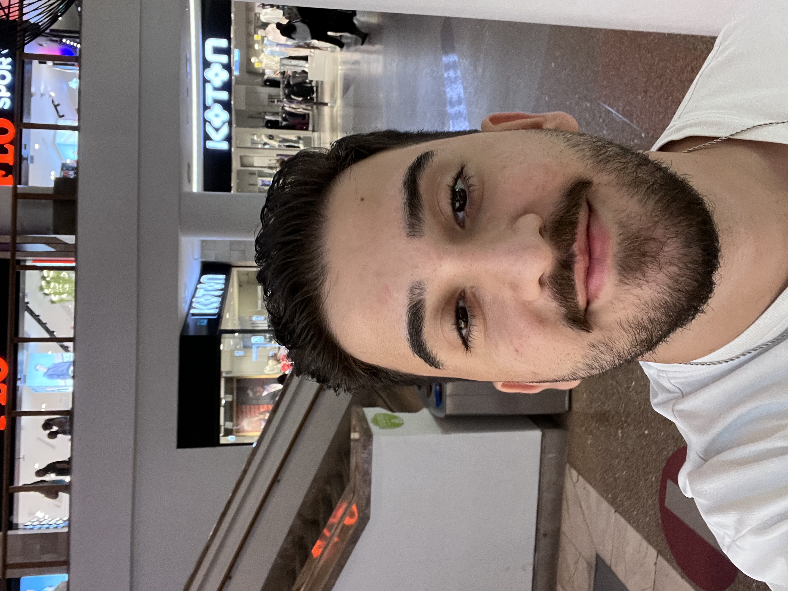 Üniversiteli Ders Veriyor Emre İn 