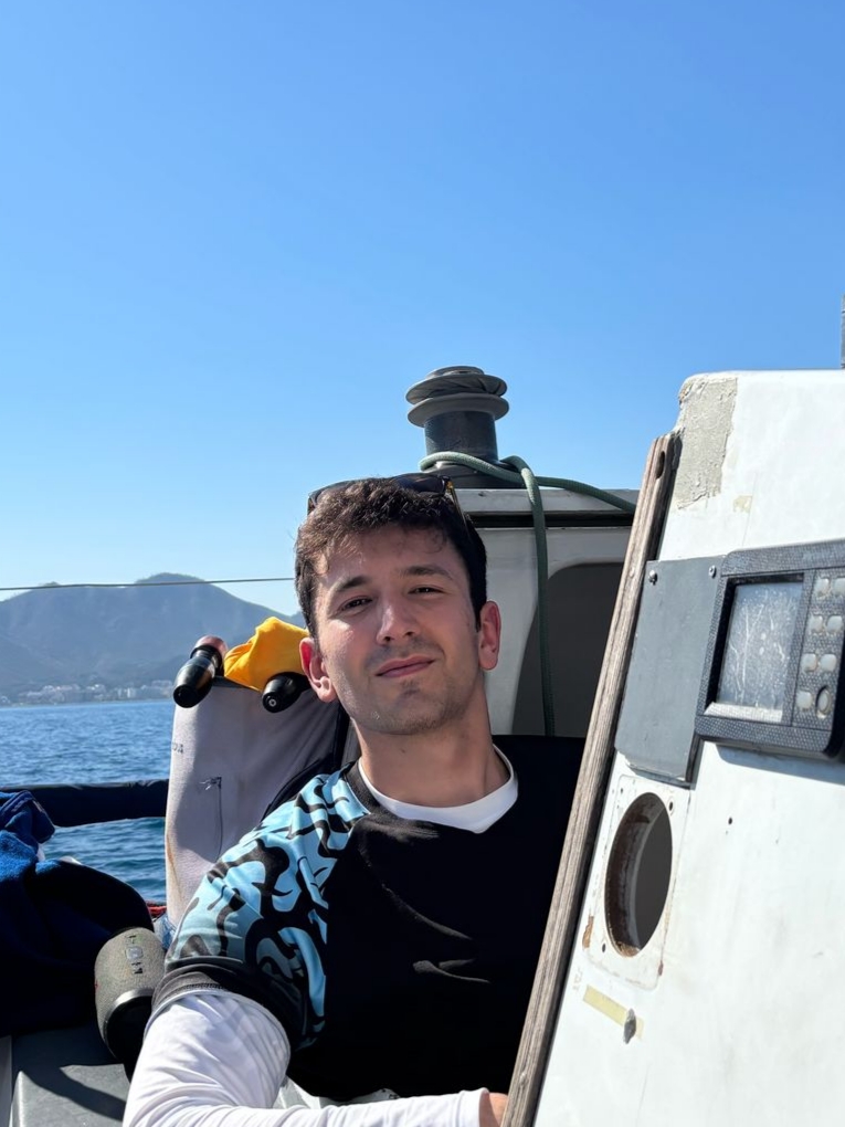 Üniversiteli Ders Veriyor Abdullah Temür 