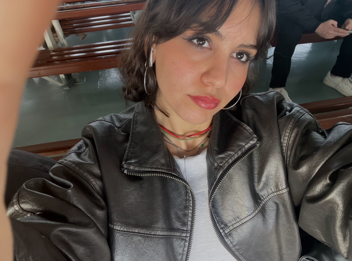 Üniversiteli Ders Veriyor berfin aydın 