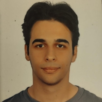 Üniversiteli Ders Veriyor Ali Tuna Uyan 