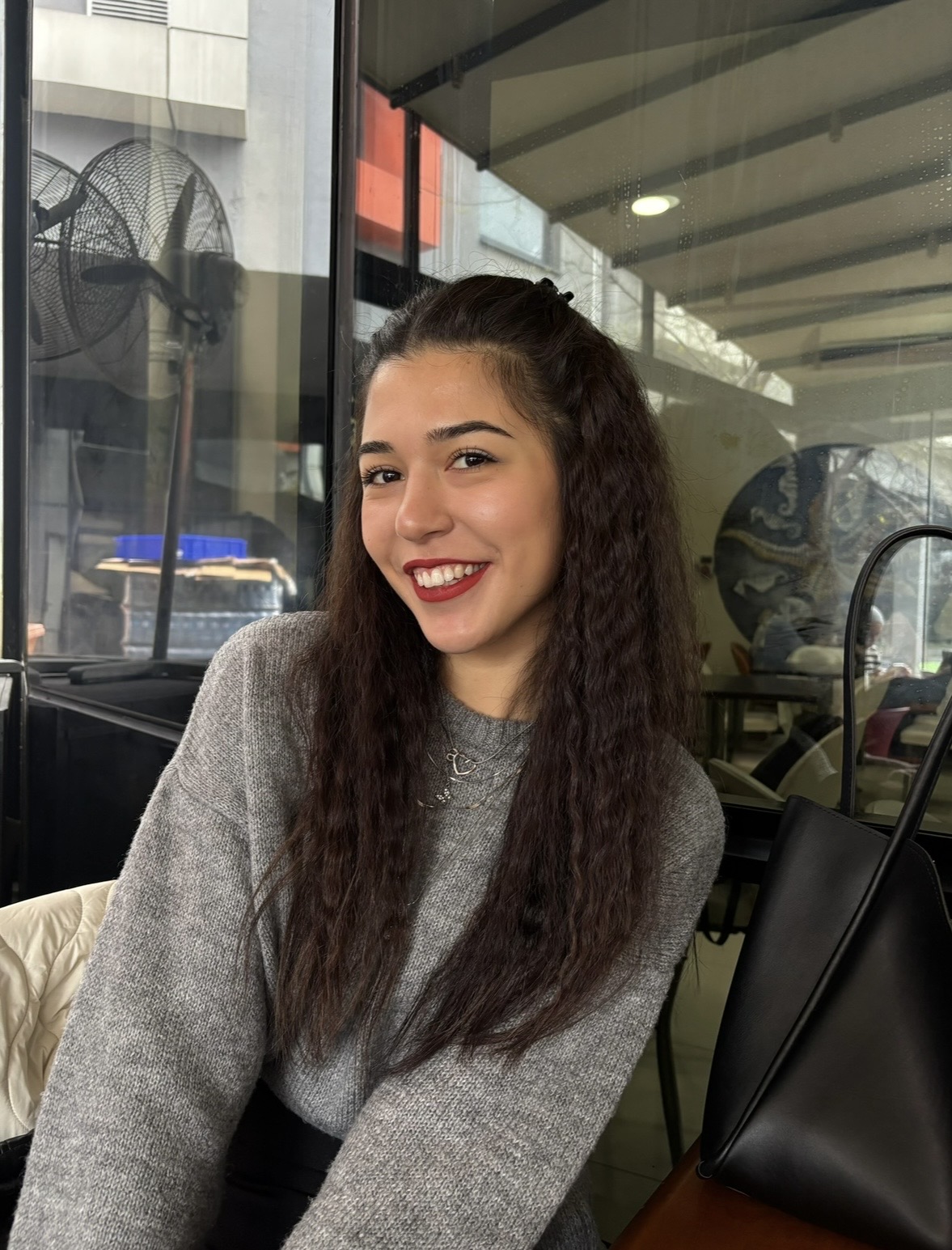 Üniversiteli Ders Veriyor sinem özbek 