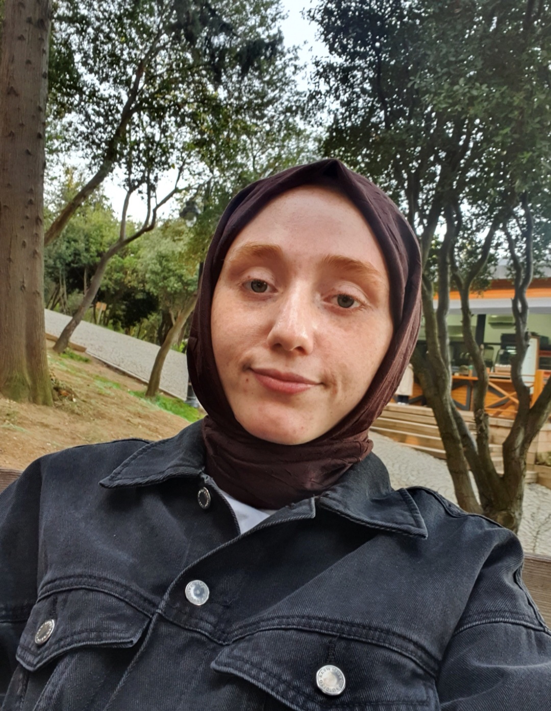 Üniversiteli Ders Veriyor Esma Nur Kaygusuz 